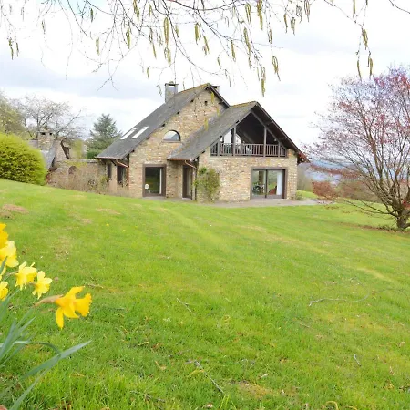 Сasa de vacaciones With 5 Bedrooms And 4 Bathrooms *