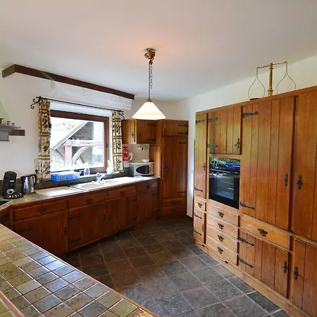 Сasa de vacaciones With 5 Bedrooms And 4 Bathrooms *