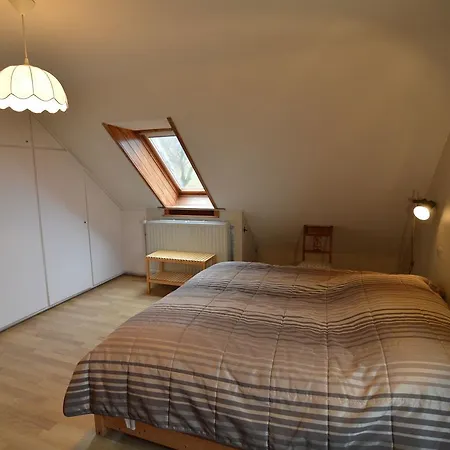 Сasa de vacaciones With 5 Bedrooms And 4 Bathrooms Lierneux