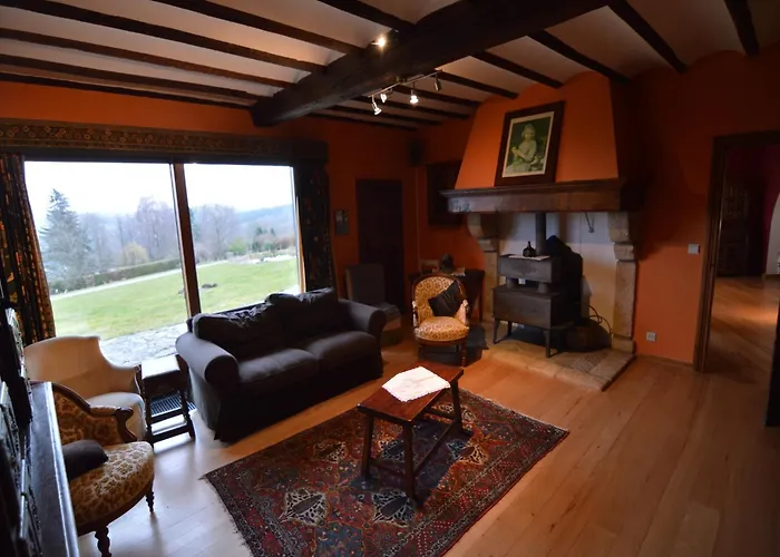 Casa vacanze Hillside Retreat With Pond Lierneux