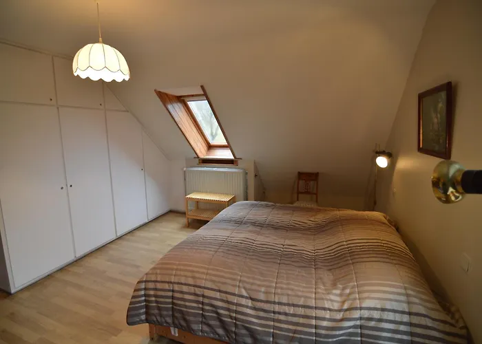 Hillside Retreat With Pond Casa vacanze